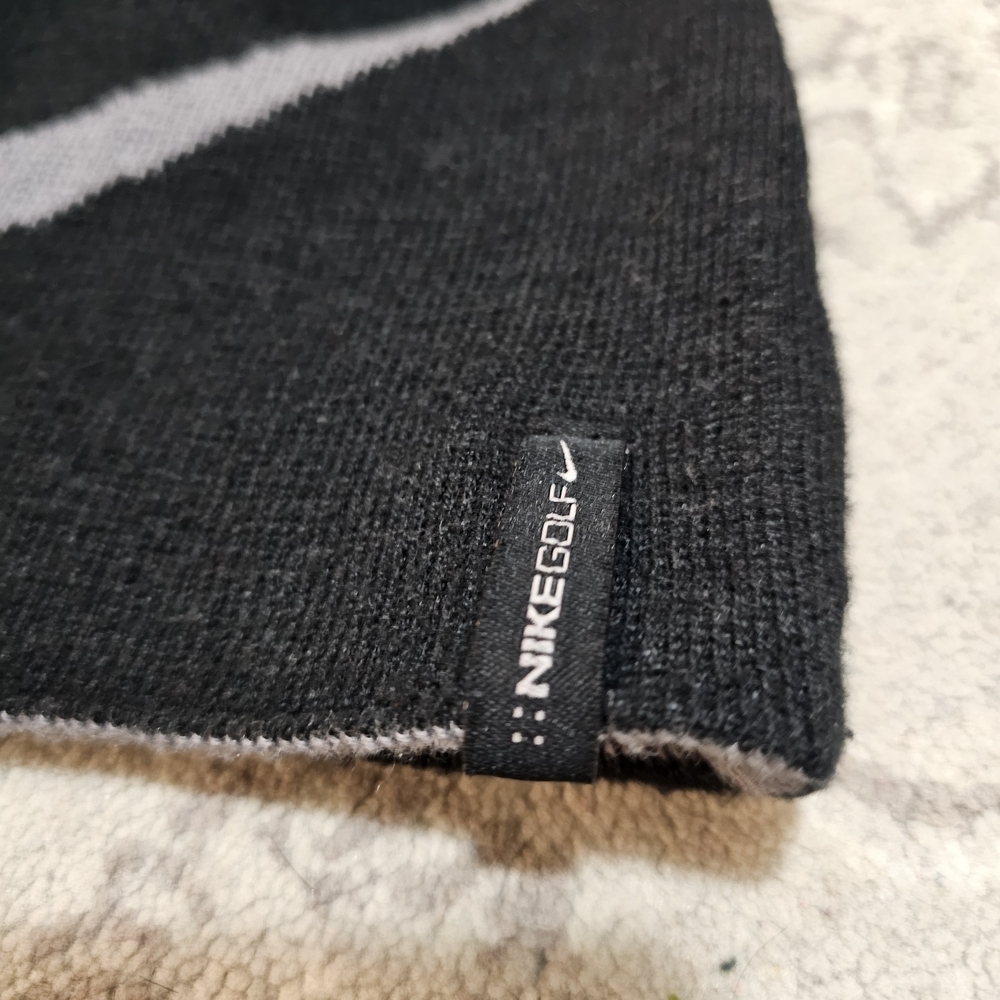 Nike Golf Black and Gray Beanie - Picture 4 of 4